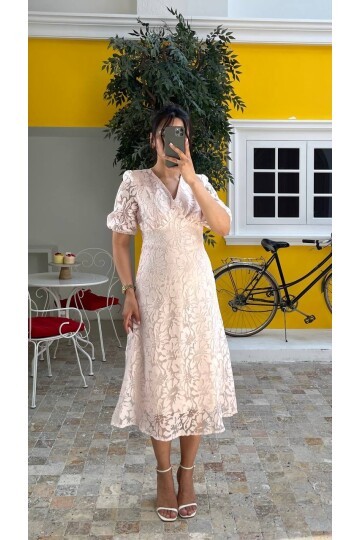 3740-PUDRA FİSTO ÇİÇEK DESEN ELBİSE