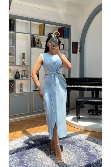 3755-MAVİ BÖBREK PENCERELİ TOKALI ELBİSE