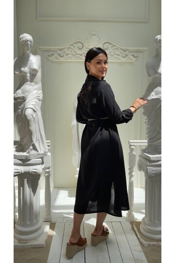 3772-SİYAH ARKASI DANTEL ELBİSE