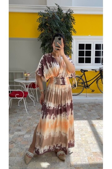 3778-ZİGZAG DESEN KOLLARI BONCUK DETAYLI ELBİSE