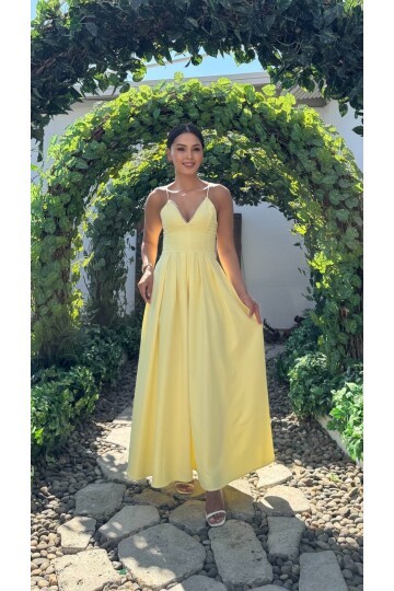 3795-SARI V YAKA TAŞ DETAY KİLOŞ ELBİSE