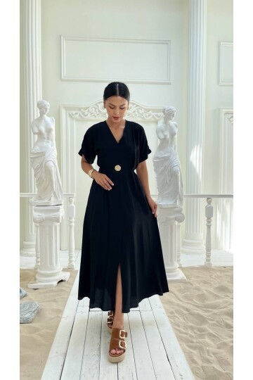 3799-SİYAH BROŞLU ÖNÜ YIRTMAÇLI ELBİSE