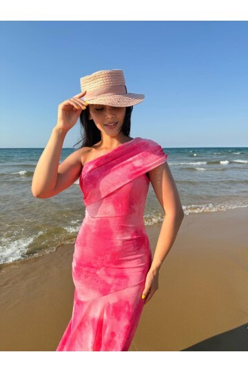 3801-PEMBE TEK OMUZ DRAPELİ TÜL ELBİSE