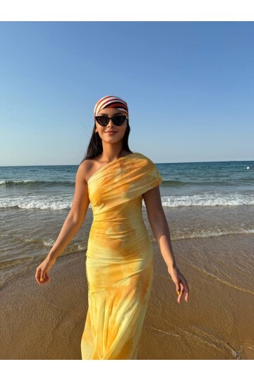 3801-SARI TEK OMUZ DRAPELİ TÜL ELBİSE