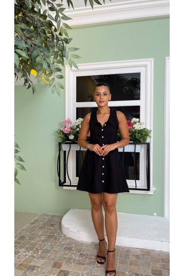 3808-SİYAH BEBE YAKA TOP DÜĞMELİ ELBİSE