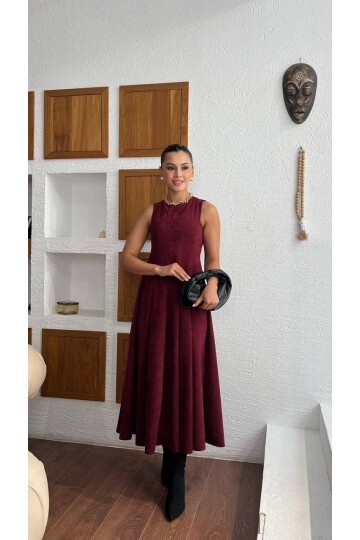 3825-BORDO SÜET KUMAŞ SIFIR KOL KİLOŞ ELBİSE