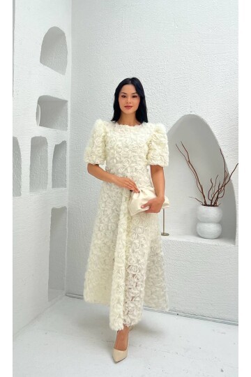 3876-BEYAZ PRENSES OMUZ GÜL KUMAŞ ELBİSE