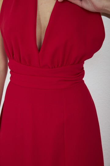 4133-Kırmızı Halter Yaka Drapeli Yırtmaçlı Maxi Elbise