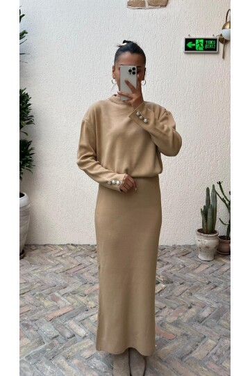 BİSKUVİ KOLLARI İNCİ DETAY ETEKLİ TAKIM